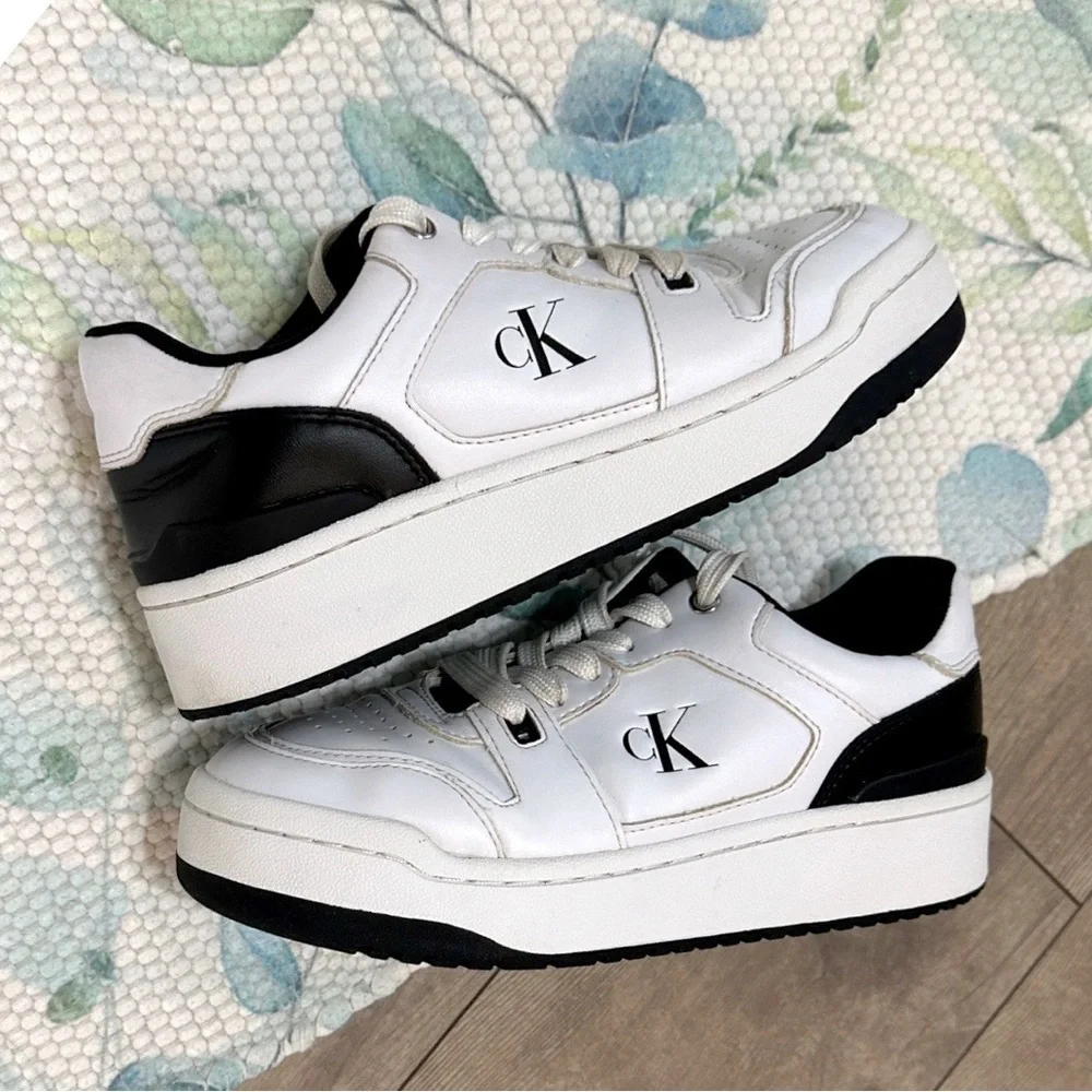 Calvin Klein calvin klein